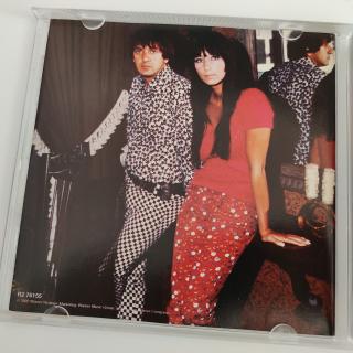 CD US - Sonny & Cher – The Essentials - Digitally Remastered