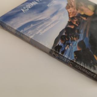 Adrian Mira – Acoustic Journeys | World Jazz aus Zürich | CD