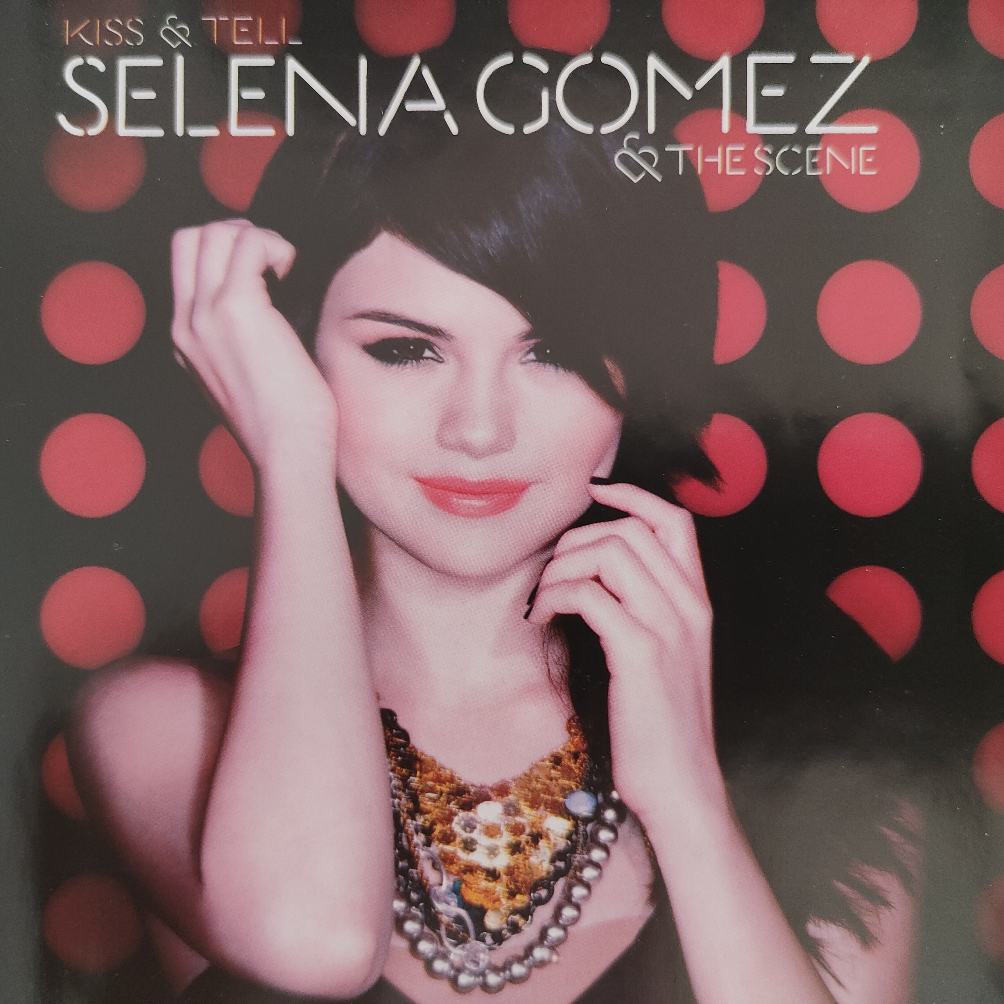 Selena Gomez & The Scene – Kiss & Tell | CD